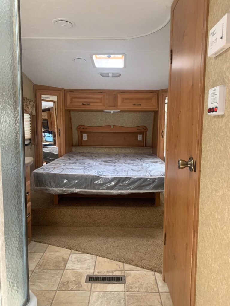 2008 Keystone Laredo Fifth Wheel Series M-29